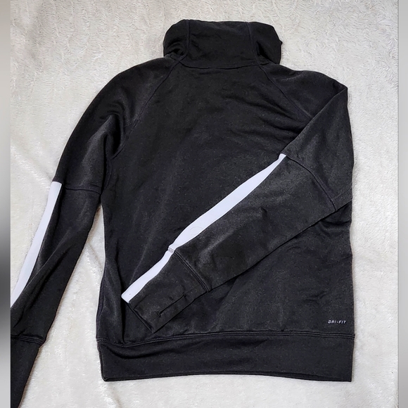 NIKE Hoodie - Picture 2 of 3